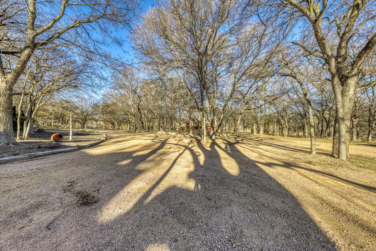 The Pecan @ Mendelbaum Winery Guest Cabins Villa Fredericksburg Exterior photo
